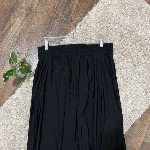 Old Navy Active Large Black Go-Dry Sleektech Barrel Athleisure Pull-On Pants - Picture 3 of 6